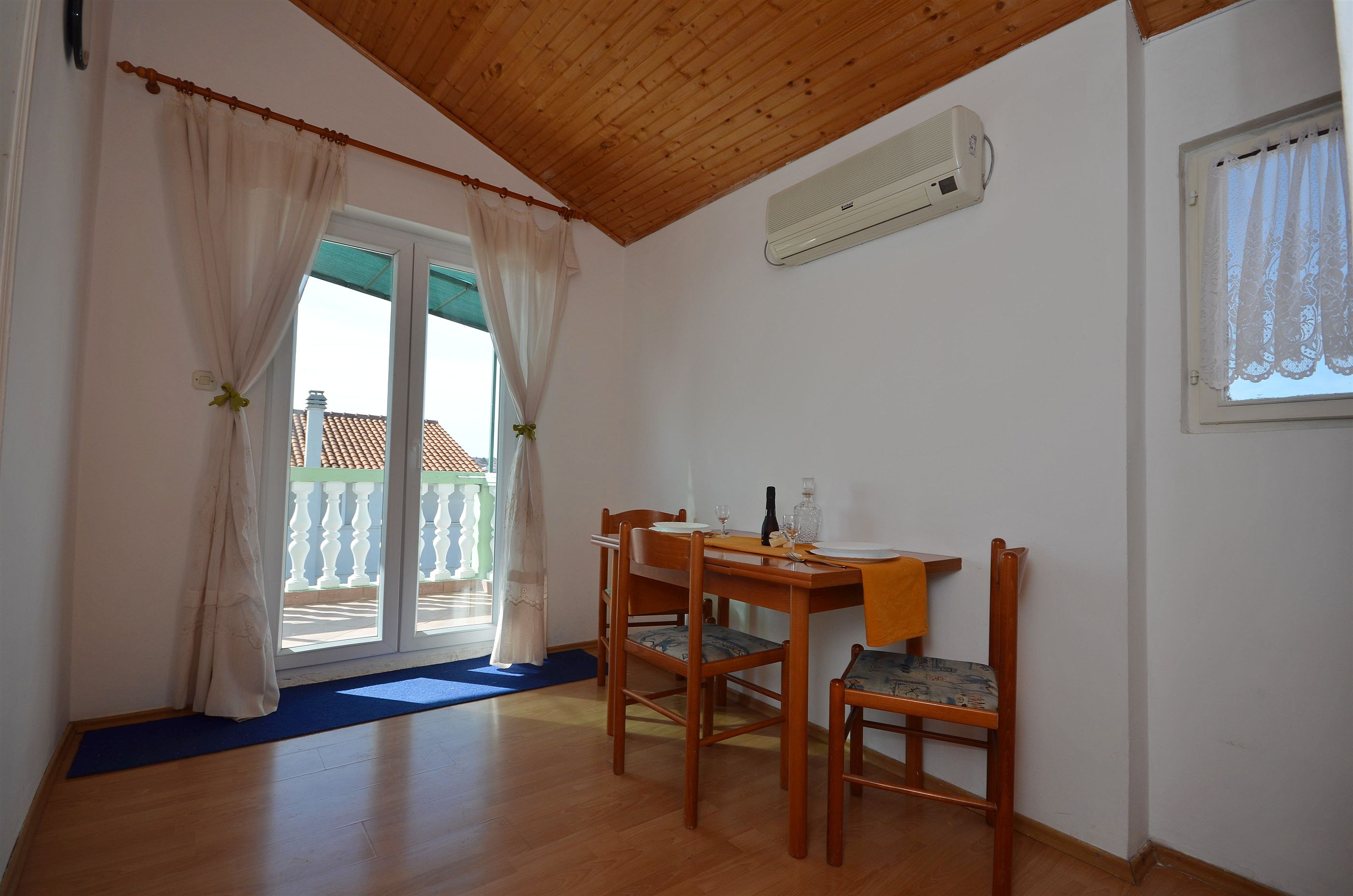 Apartments Nada 25411-A3
