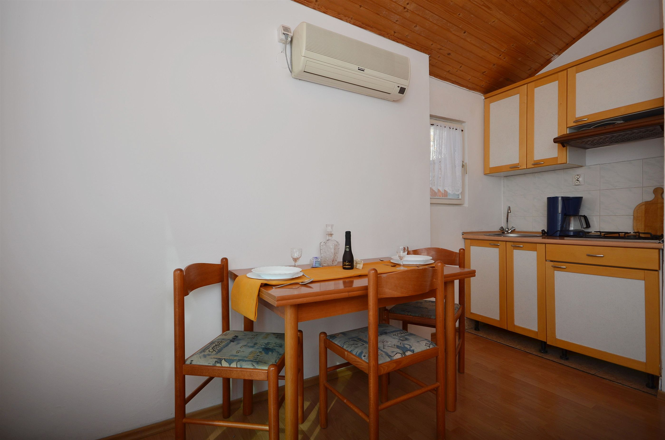 Apartments Nada 25411-A3
