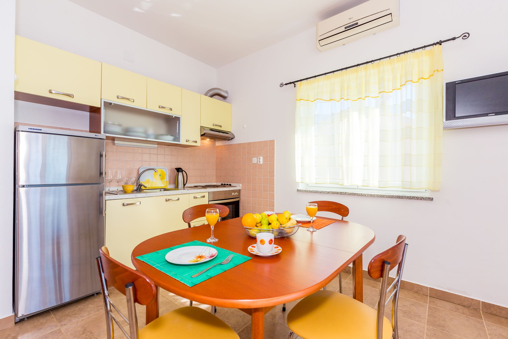 Apartments Ivan 27831-A2
