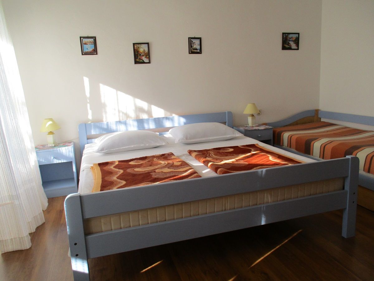 Apartments Zlatko 66901-A1