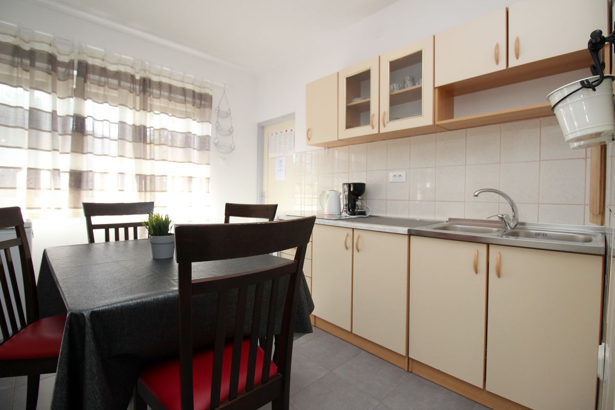 Apartment Mihaela Dragoslavić 69012-A1