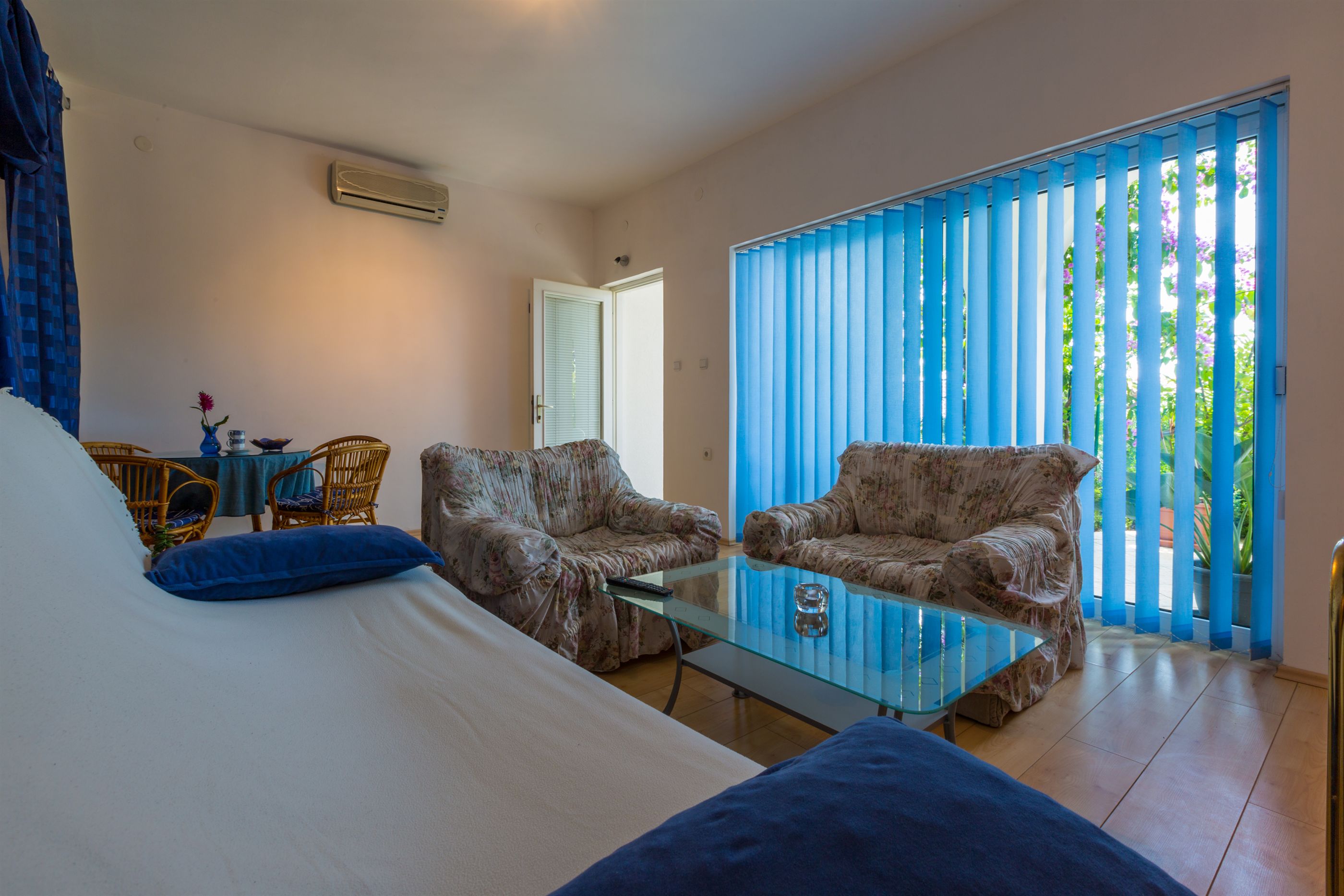 Apartments Dorijan i Karlo 62549-A2