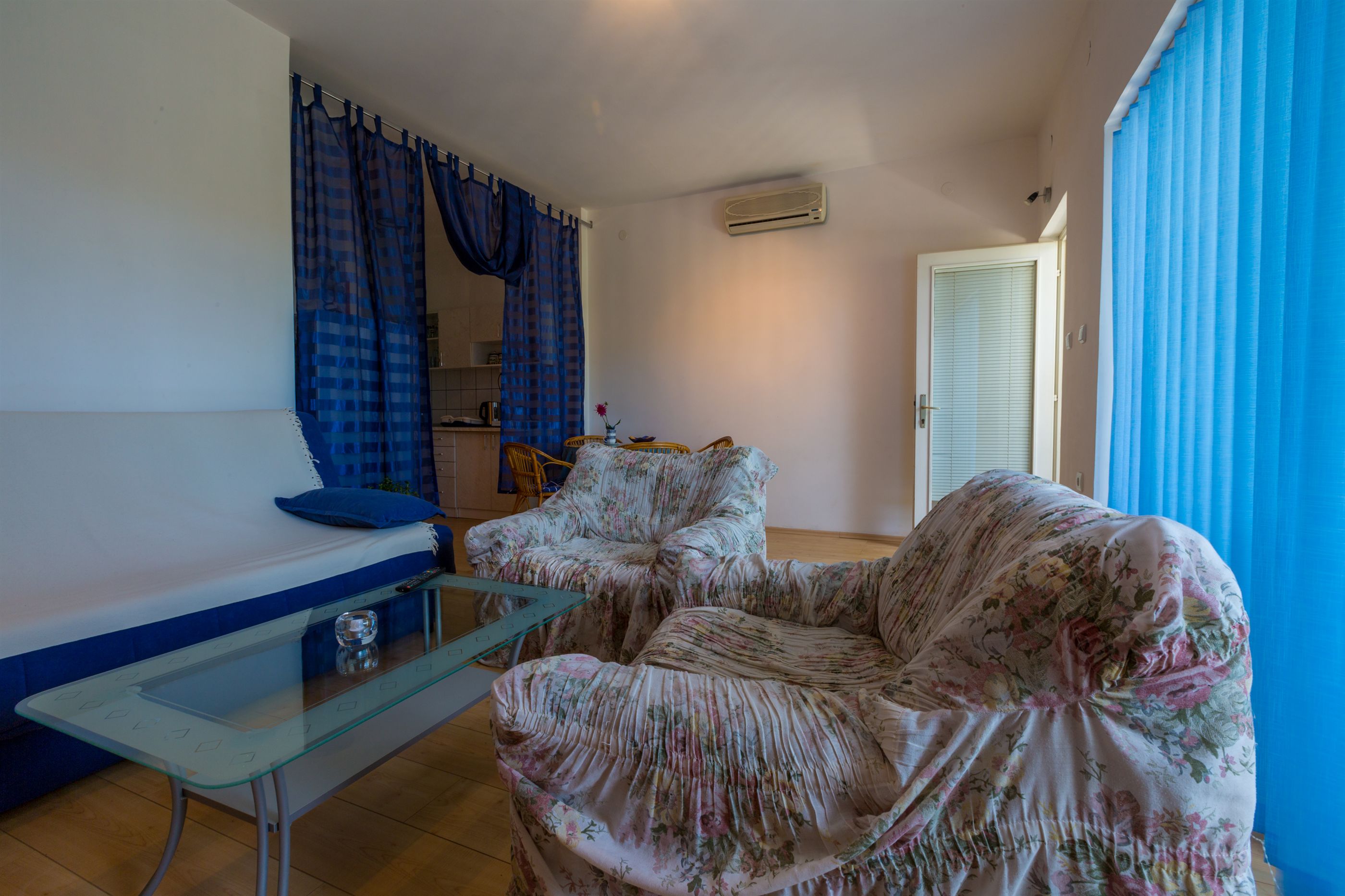 Apartments Dorijan i Karlo 62549-A2