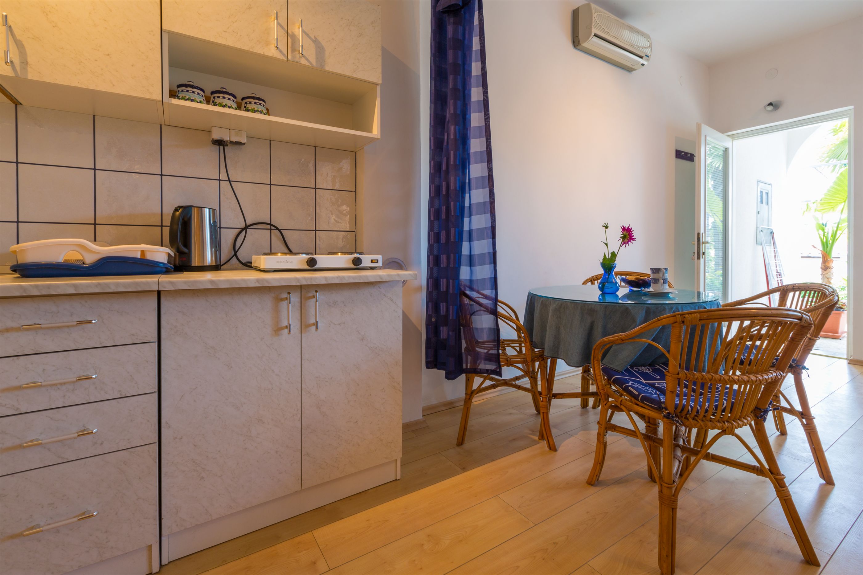 Apartments Dorijan i Karlo 62549-A2