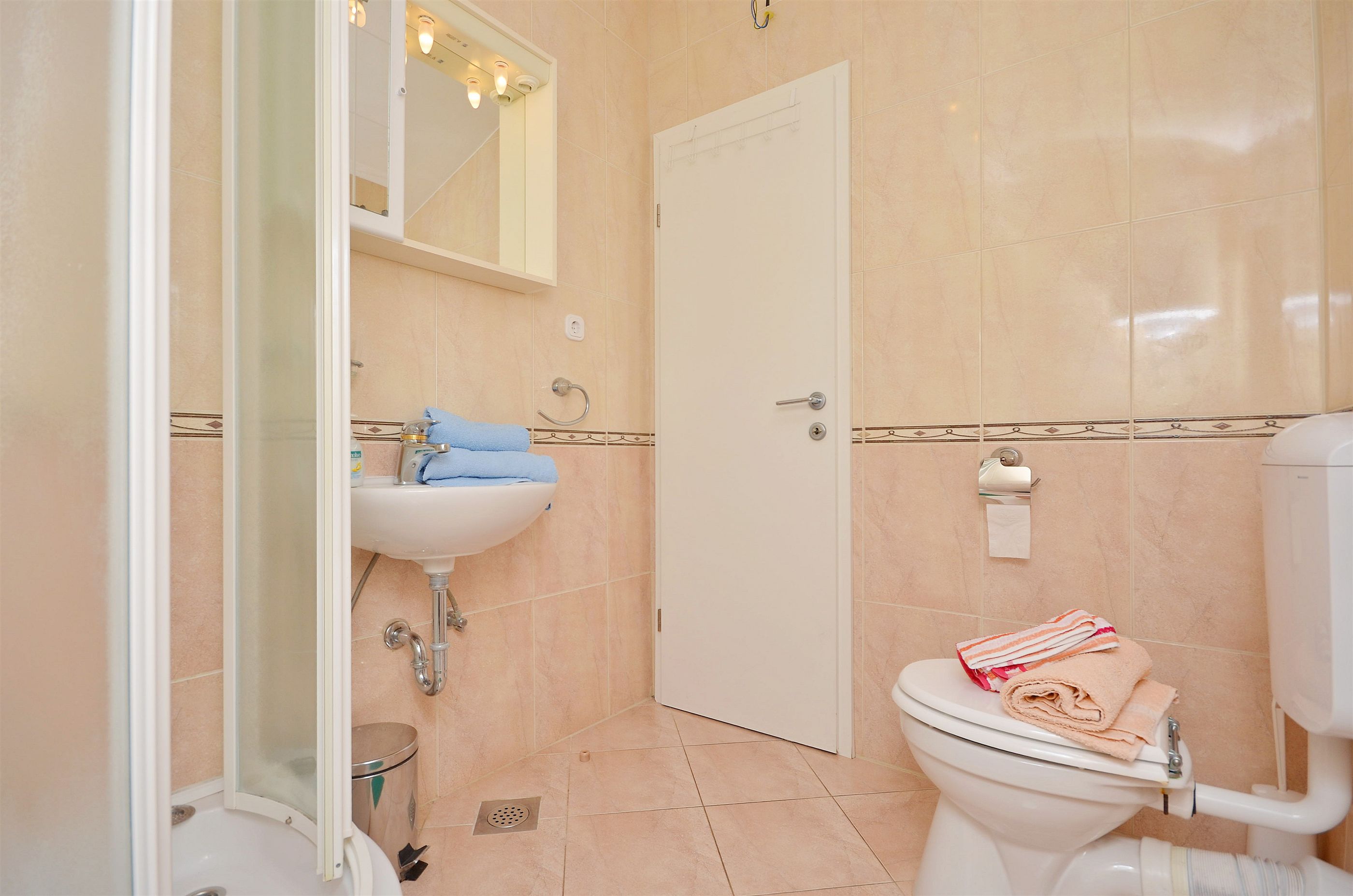 Apartments Šime 25601-A2