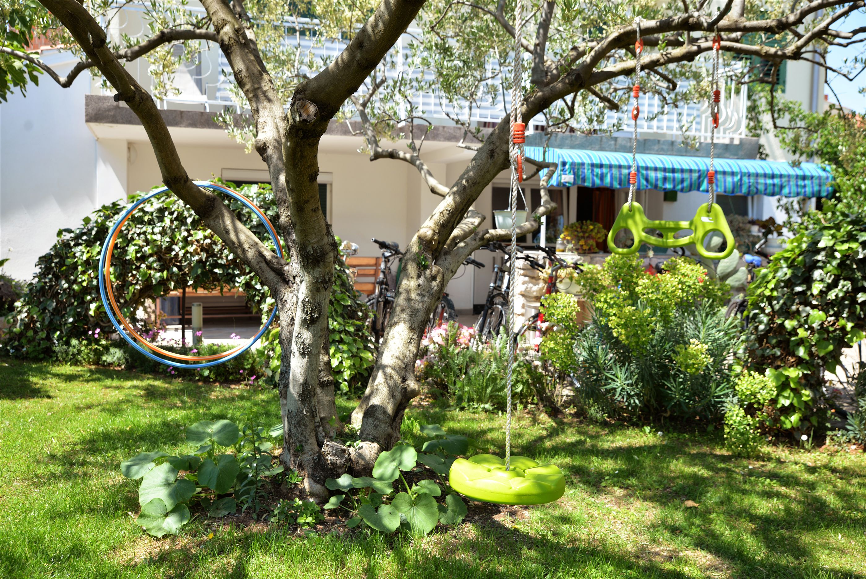Apartments Holiday Garden 29861-A1