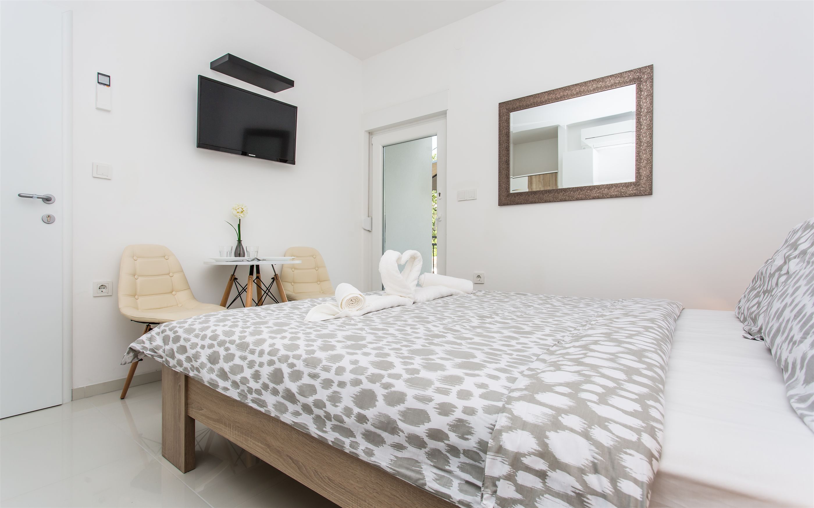 Apartments BERISHA I 69019-A1