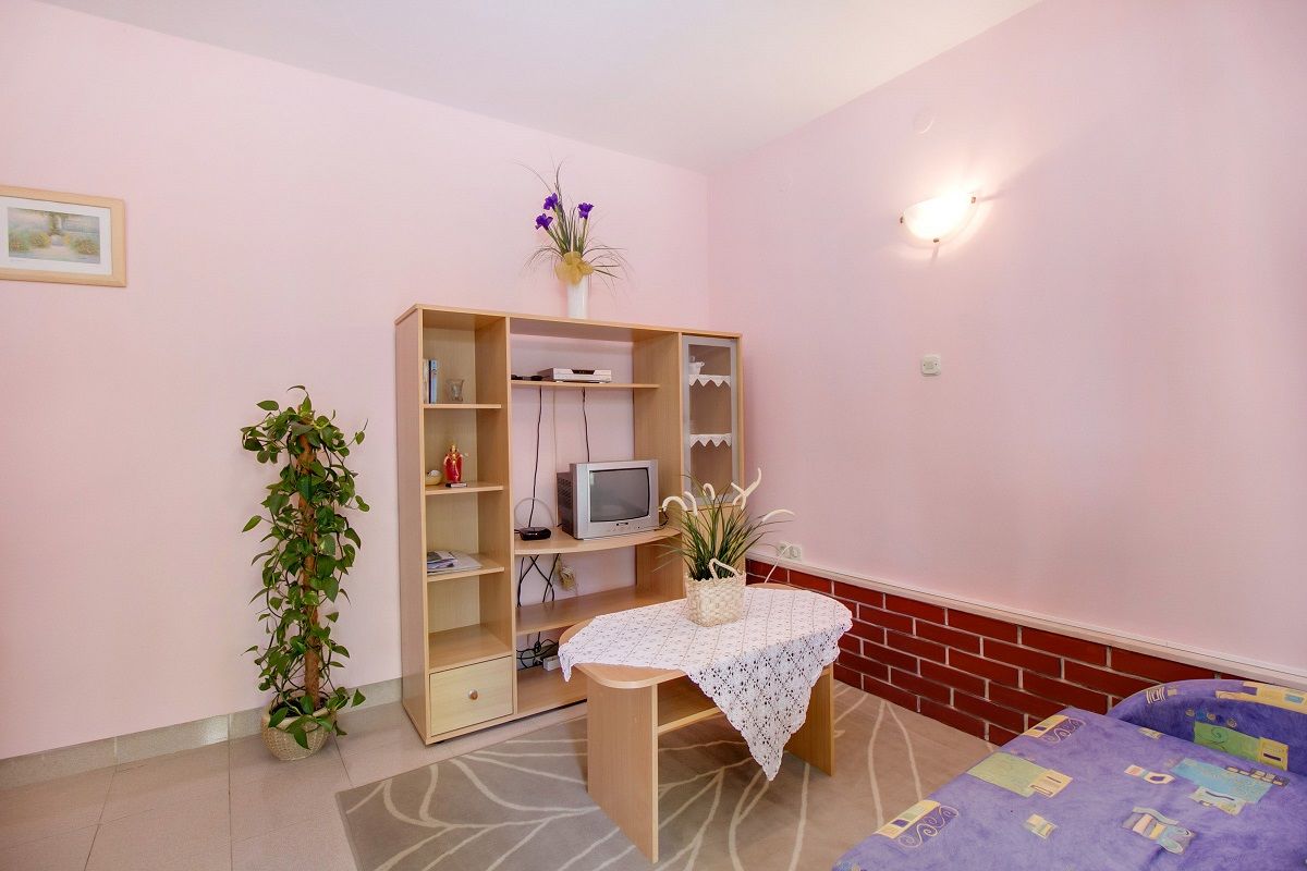 Apartment IRENA 17505-A1