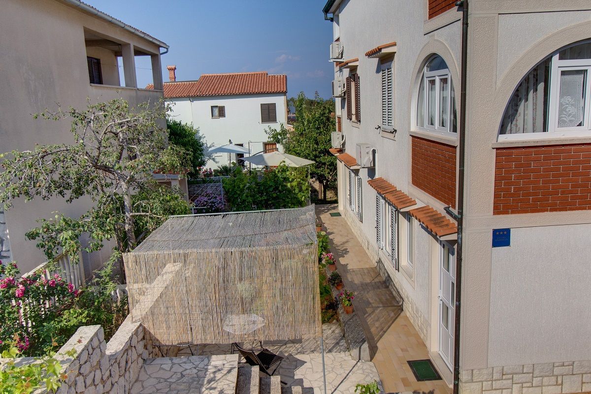 Apartment NIKOLINA 17508-A2