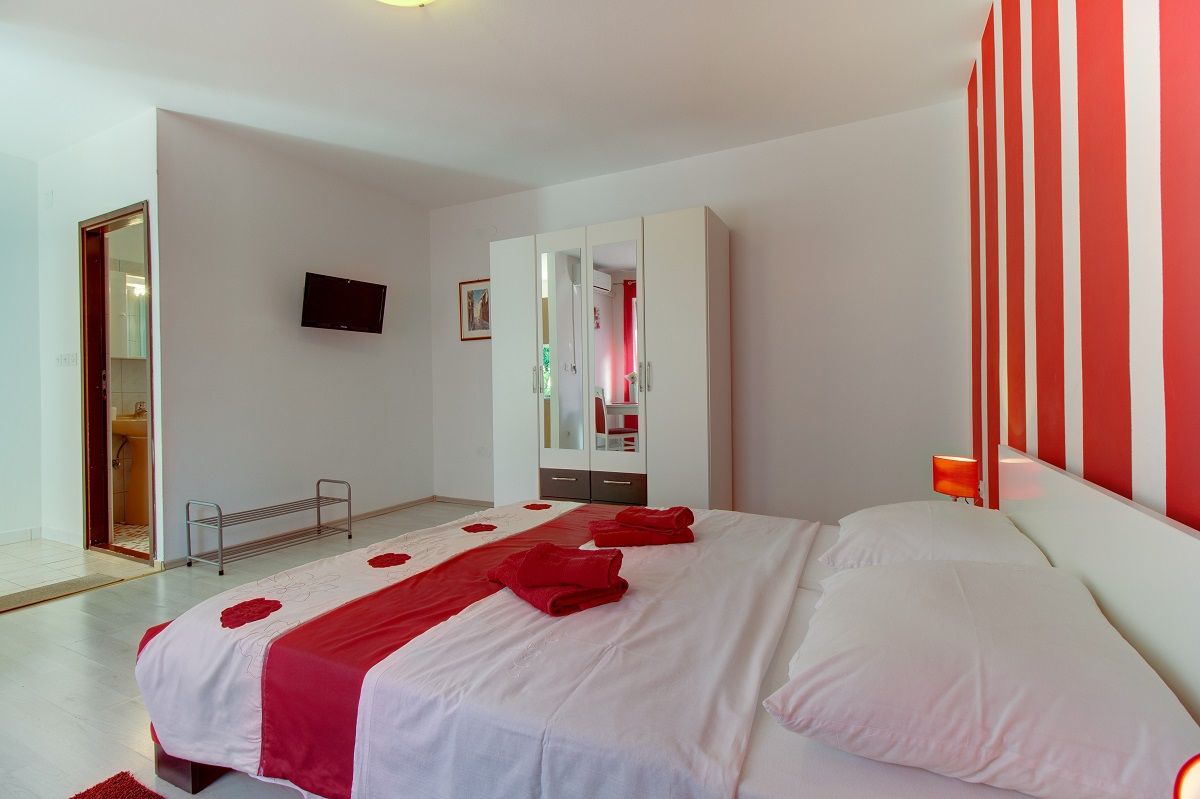 Apartment NIKOLINA 17508-A2