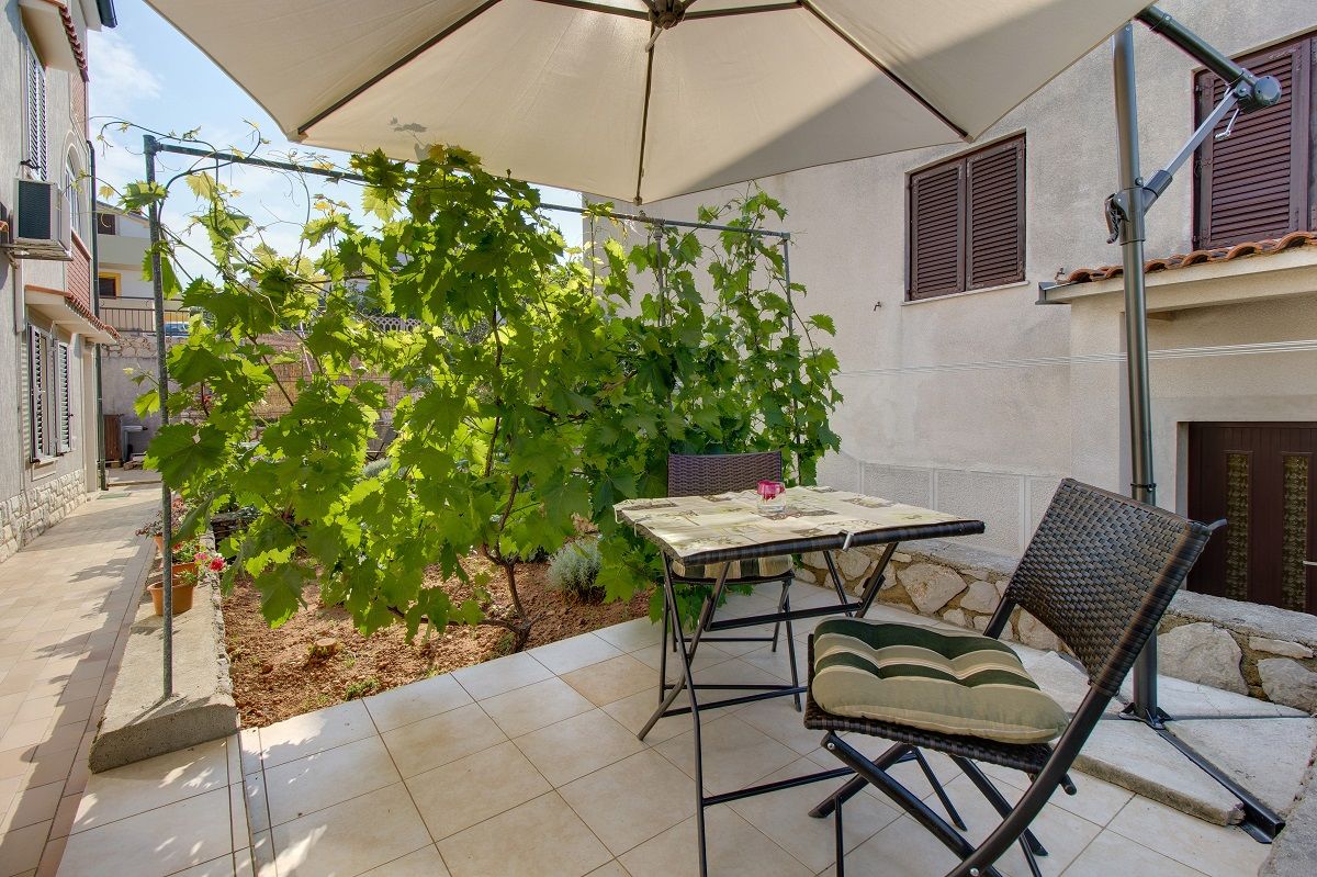 Apartment NIKOLINA 17508-A2