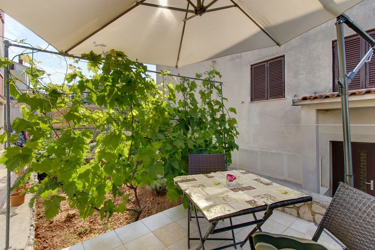Apartment NIKOLINA 17508-A2