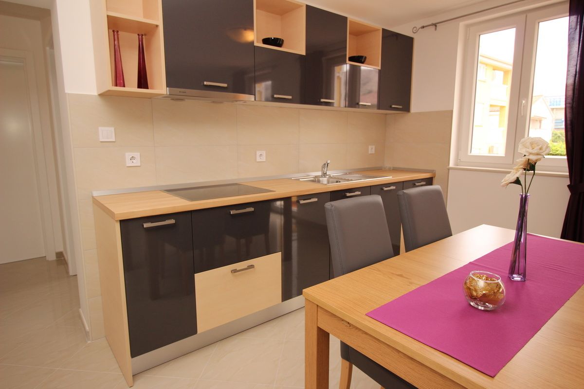 Apartments GORICA II 69022-A1