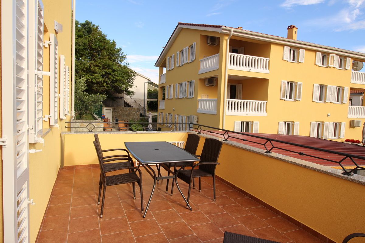 Apartments GORICA II 69022-A1