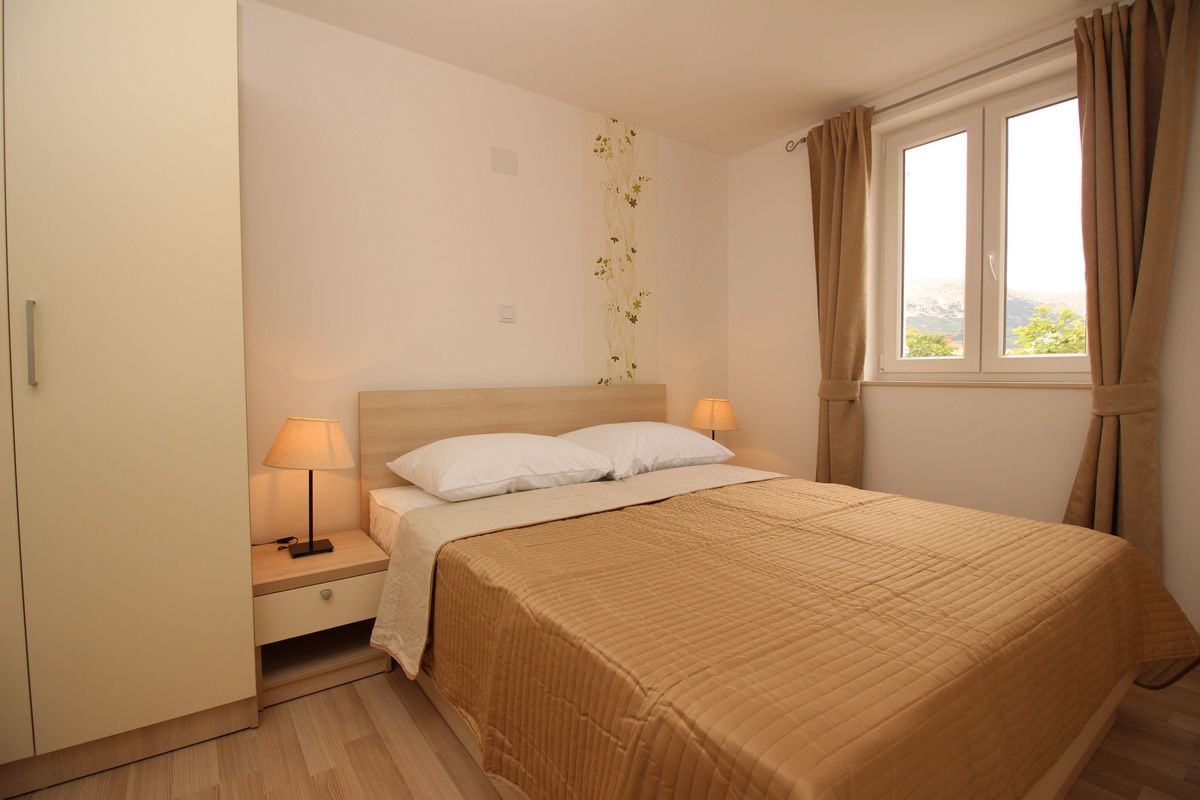 Apartments GORICA II 69022-A2