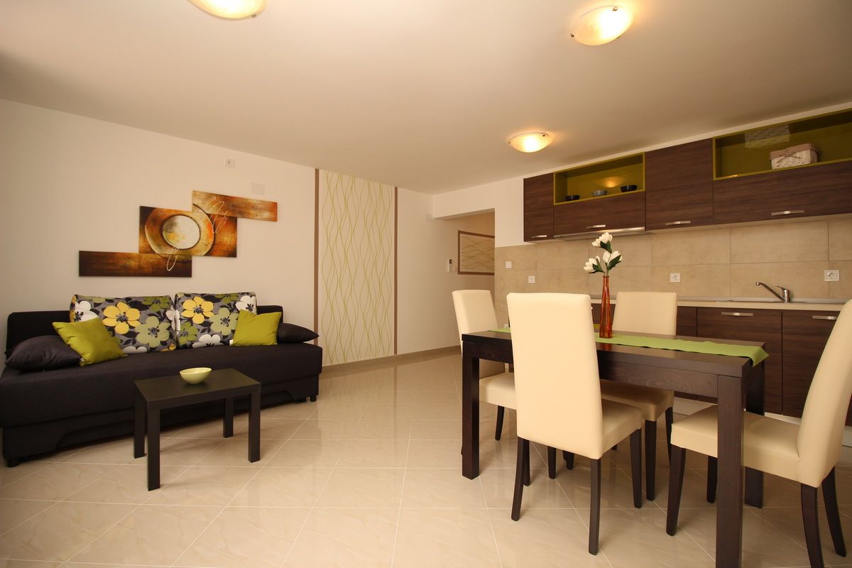 Apartments GORICA II 69022-A2