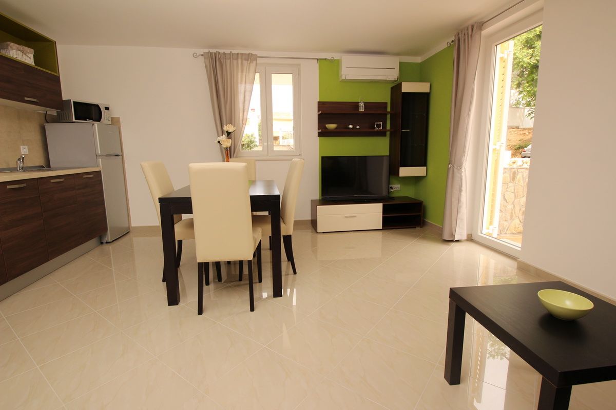 Apartments GORICA II 69022-A2
