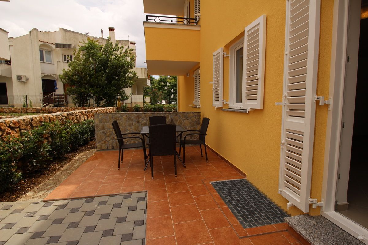 Apartments GORICA II 69022-A2