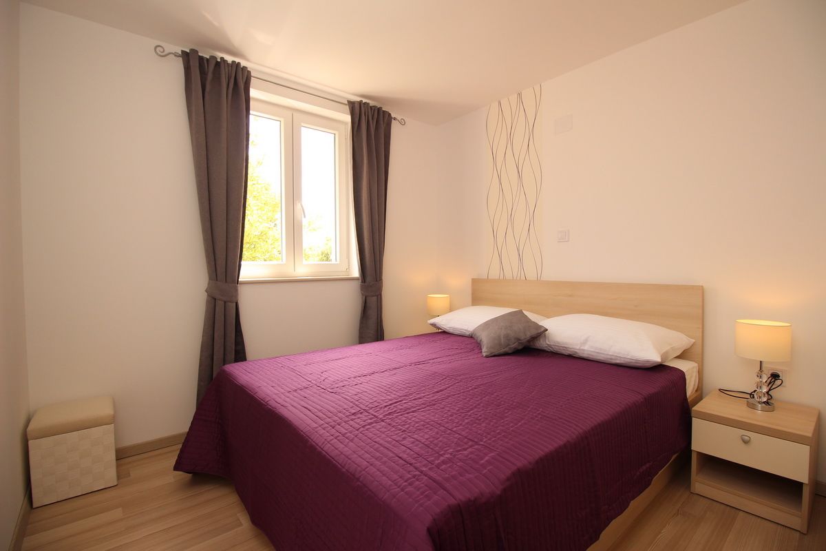 Apartments GORICA II 69022-A4