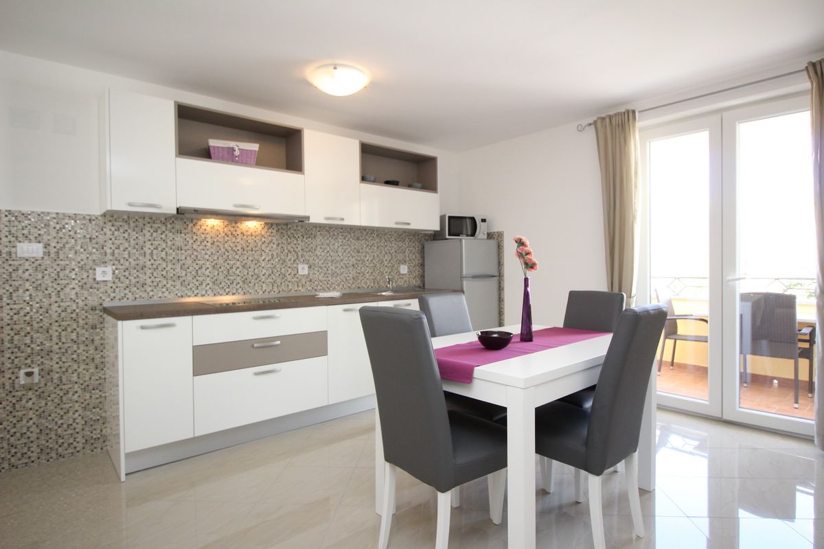 Apartments GORICA II 69022-A5