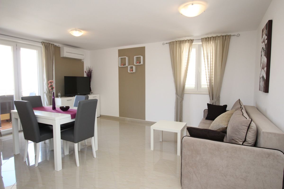 Apartments GORICA II 69022-A5