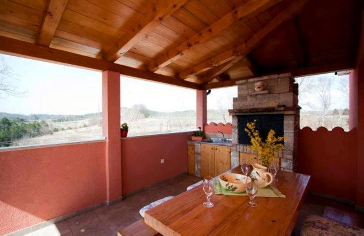 House Tri Marije 15951-K1