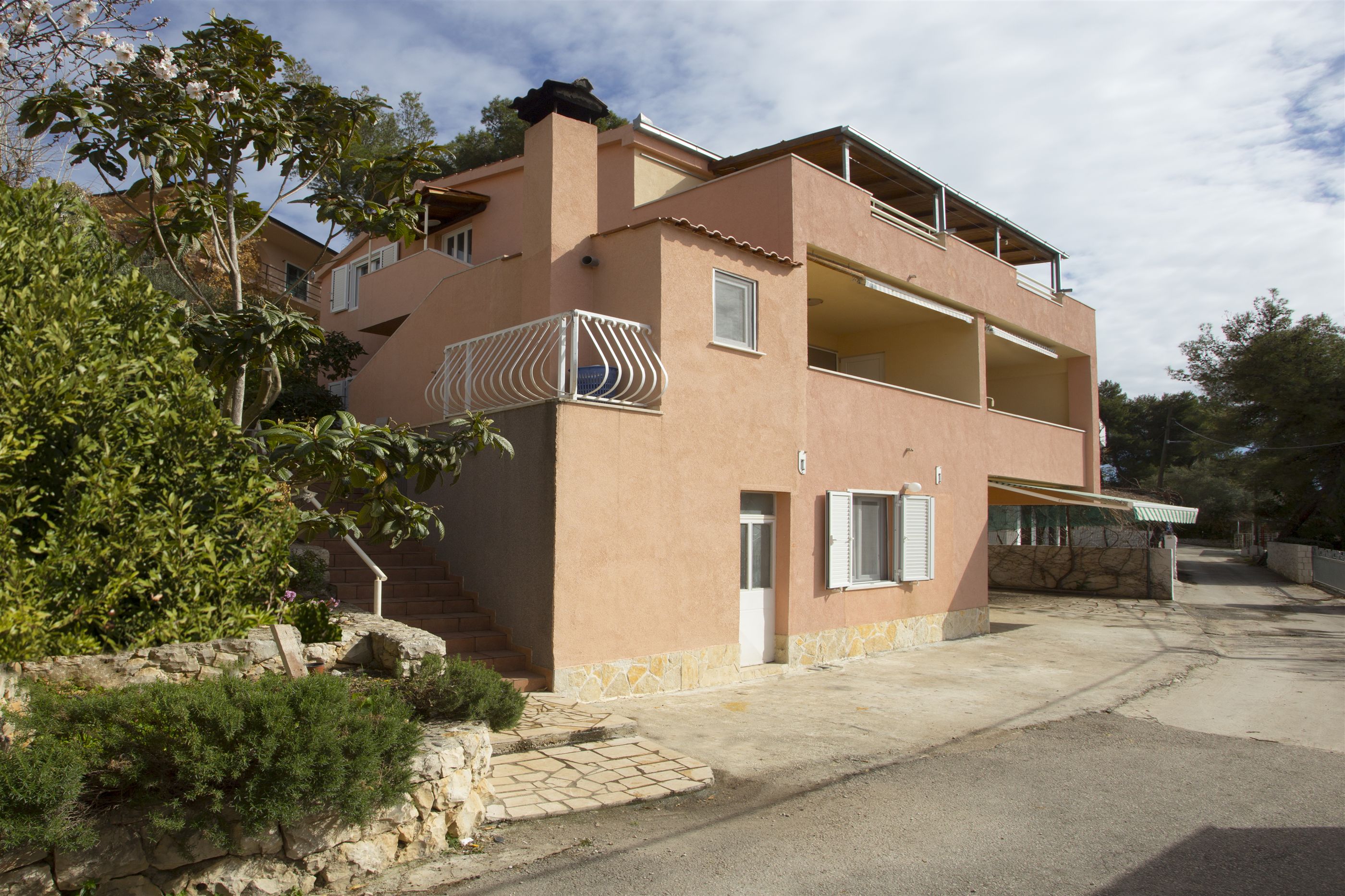 Apartments Gudelj 48101-A2