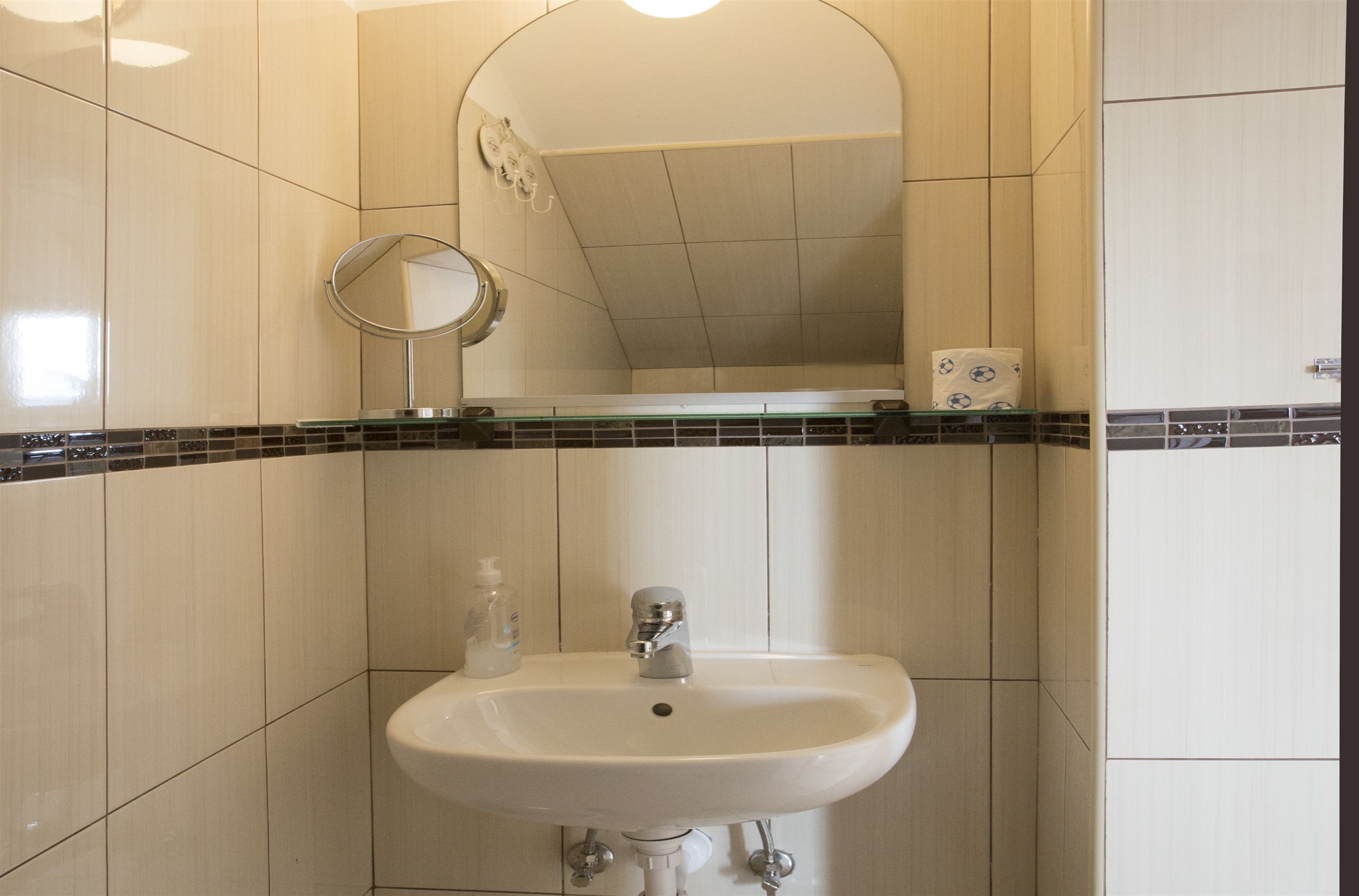 Apartments Gudelj 48101-A1