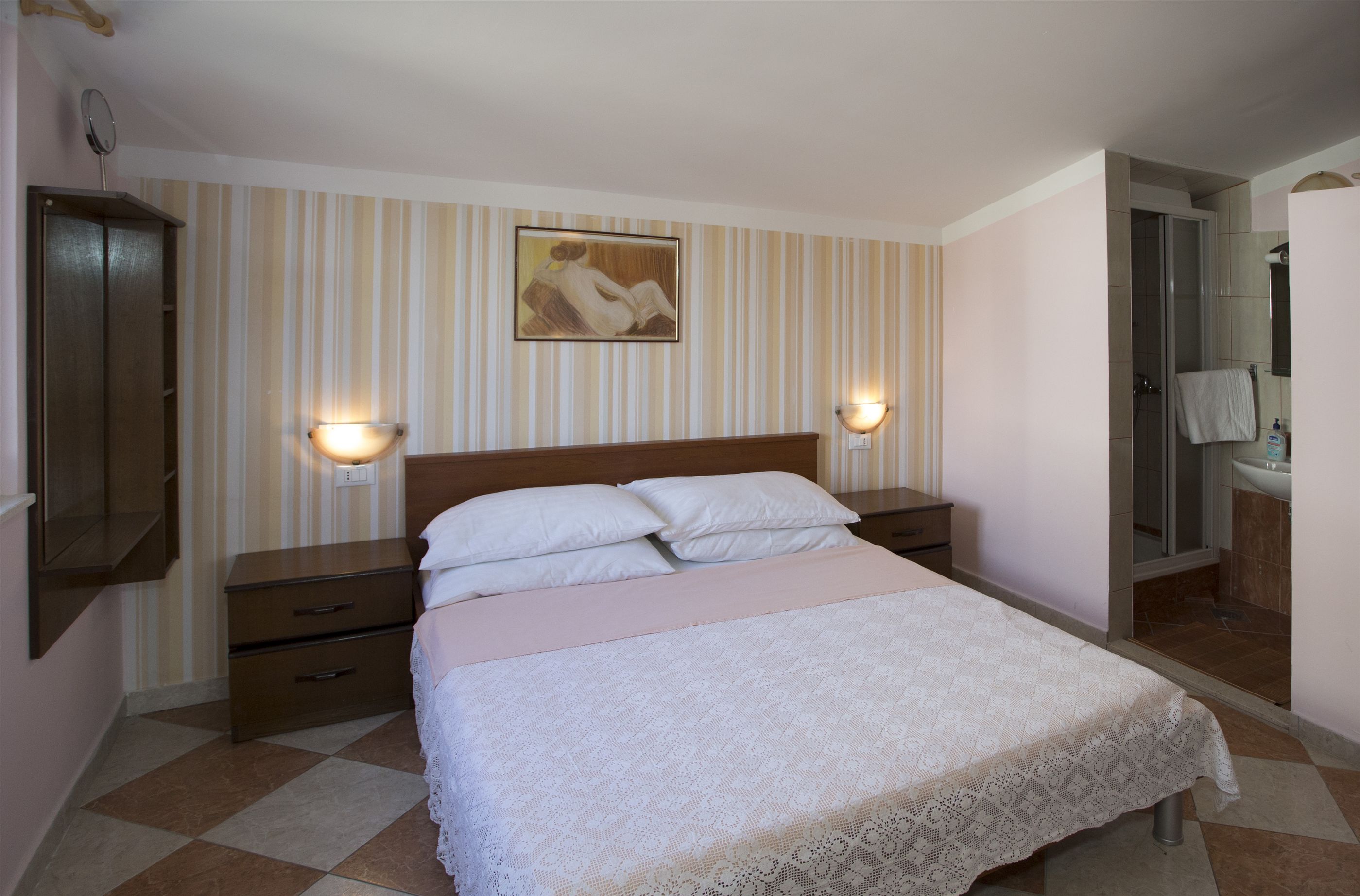 Apartments Gudelj 48101-A3