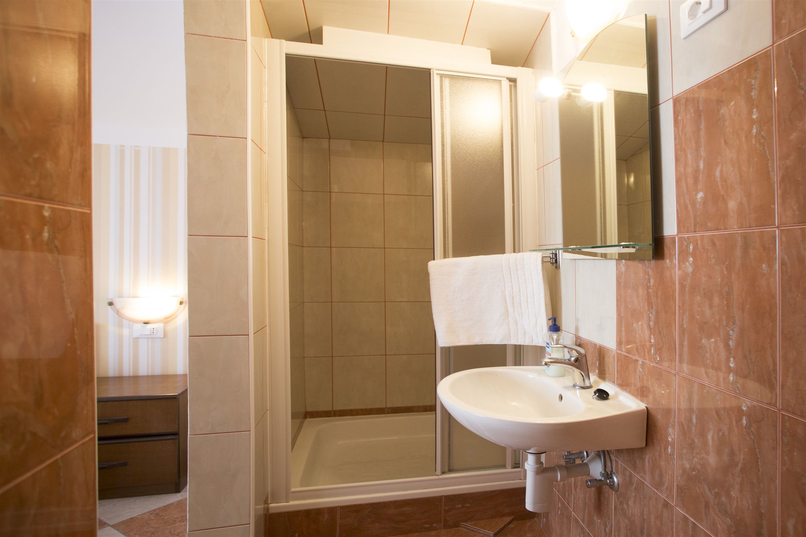 Apartments Gudelj 48101-A3