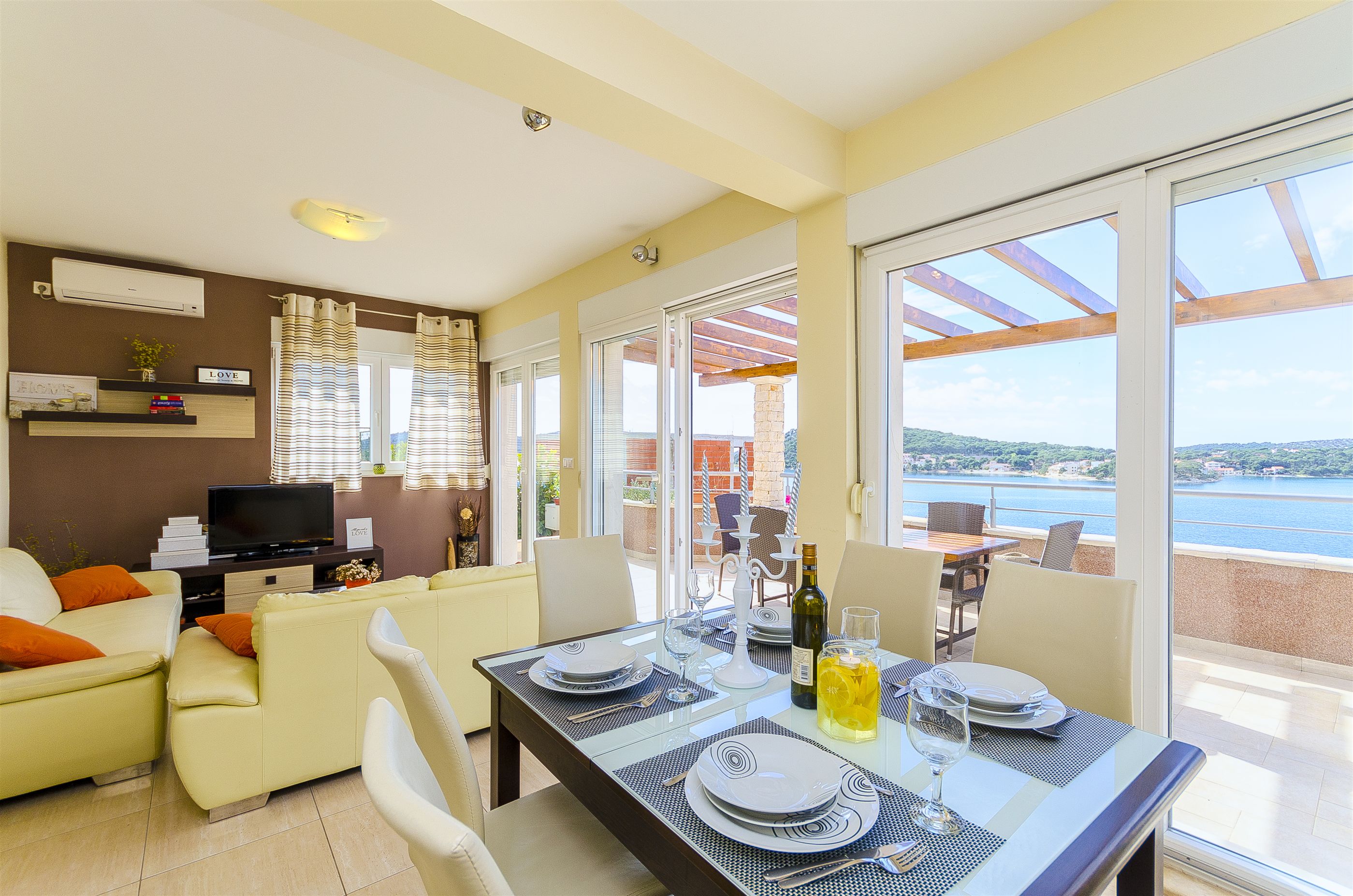 Apartments Smilje 24471-A1