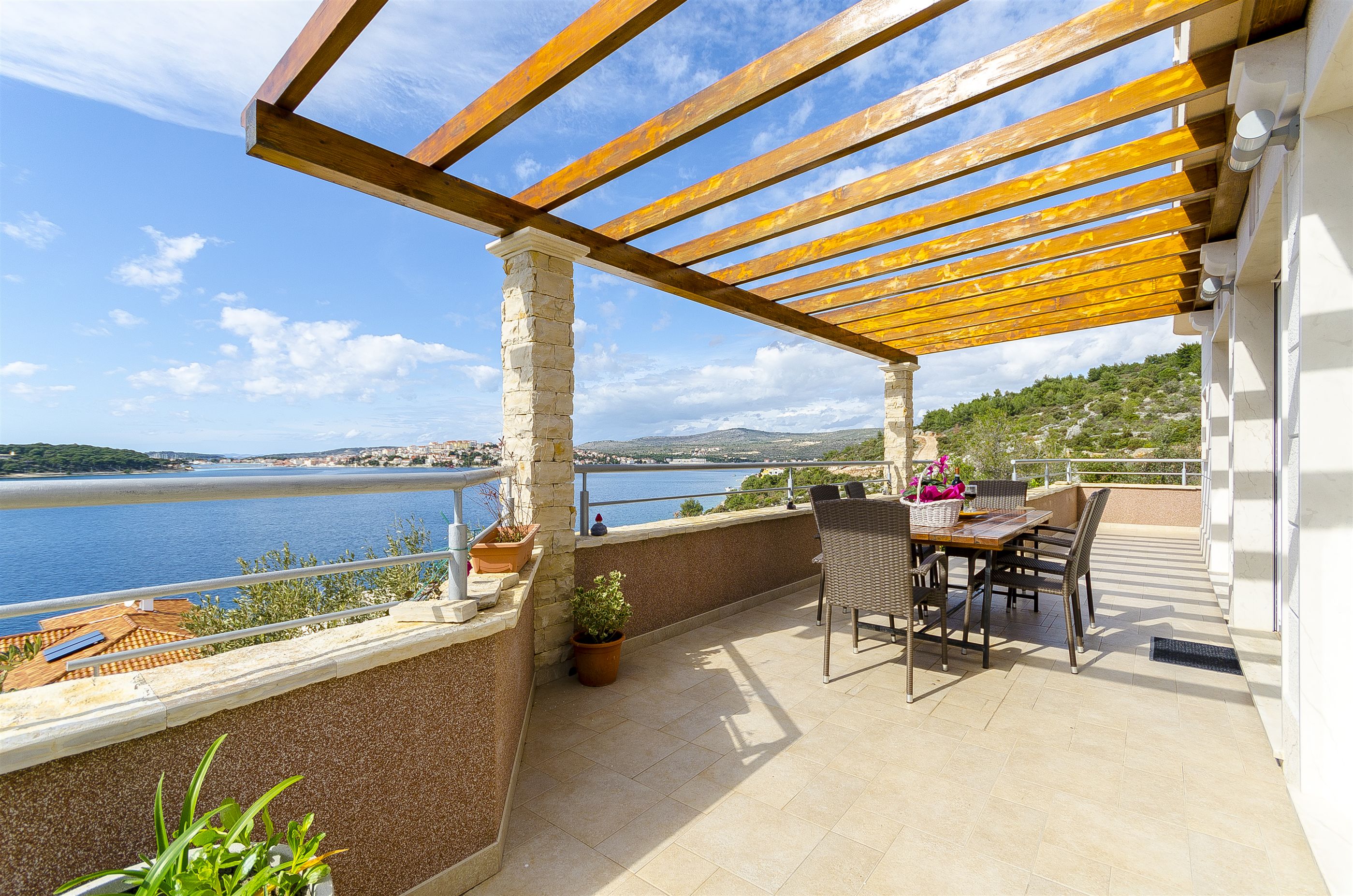 Apartments Smilje 24471-A1