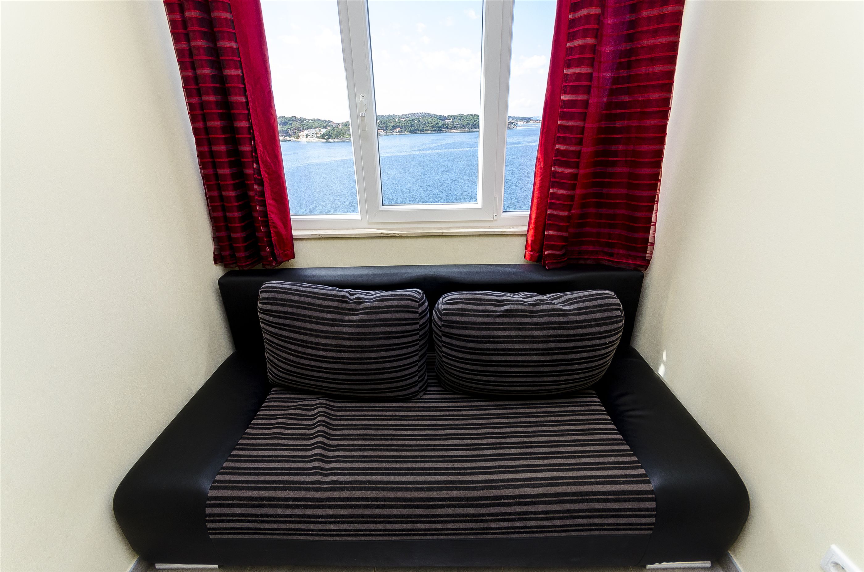Apartments Smilje 24471-A2