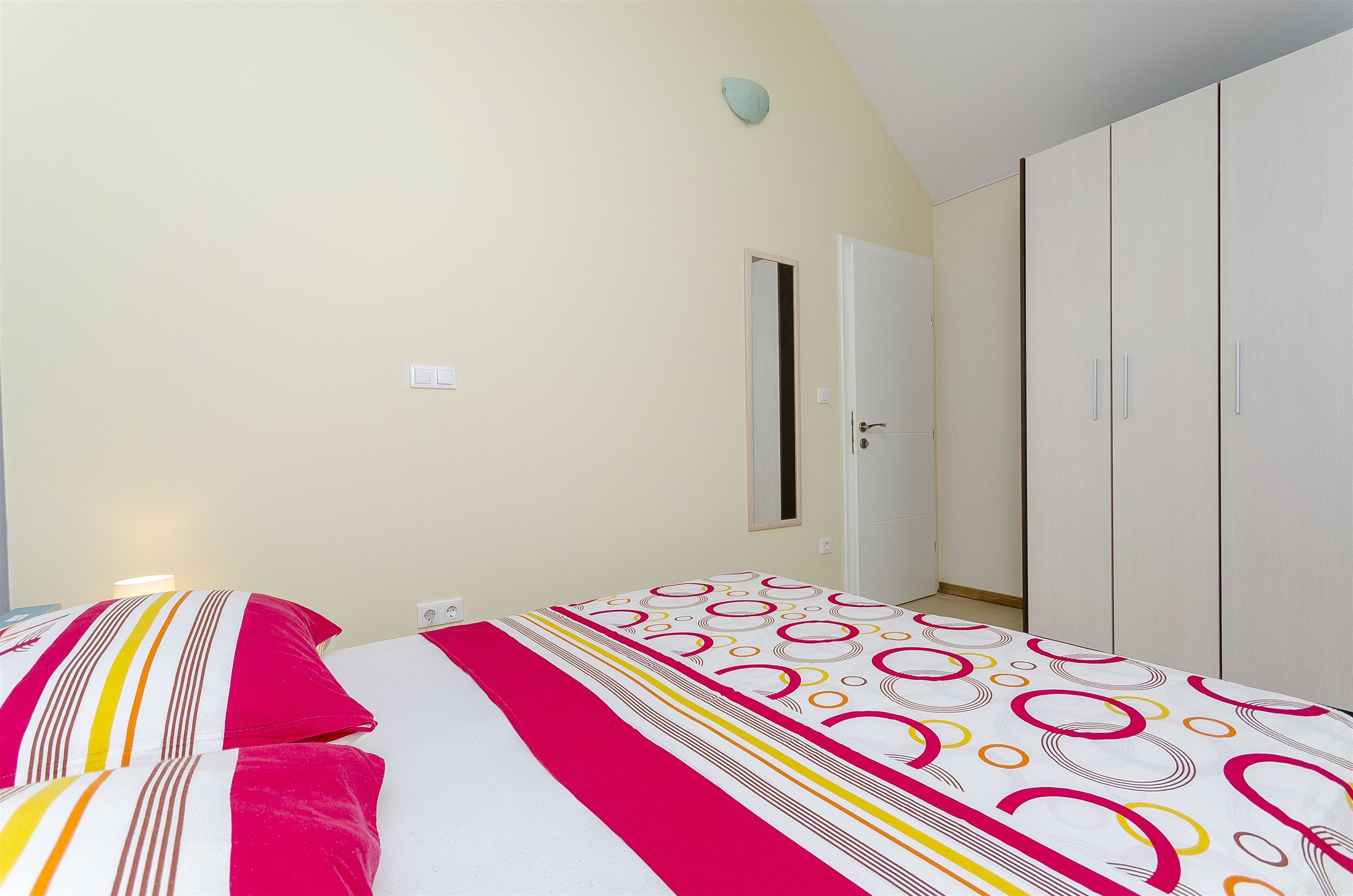 Apartments Smilje 24471-A3
