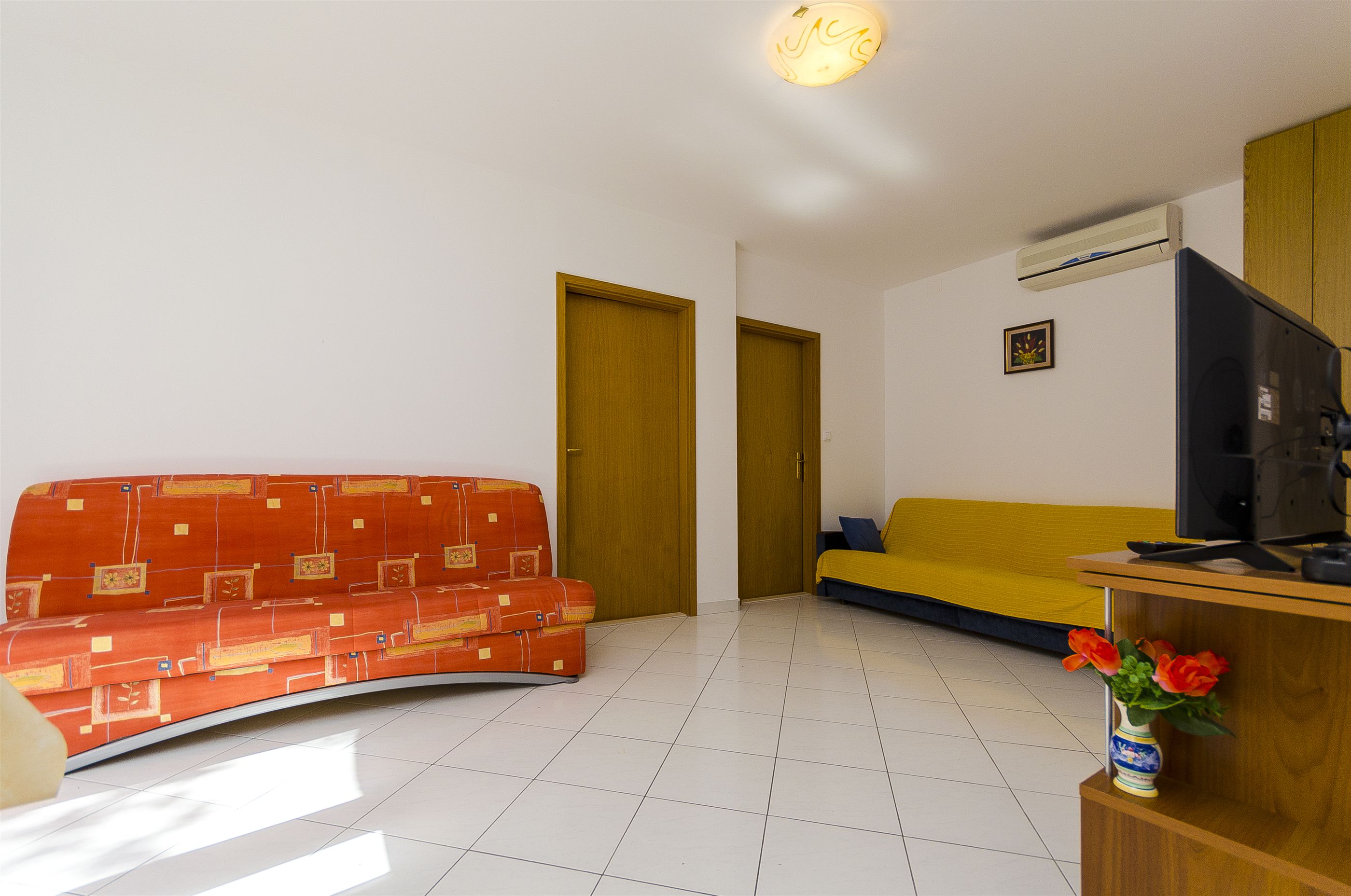 Apartments Krusica 47711-A1