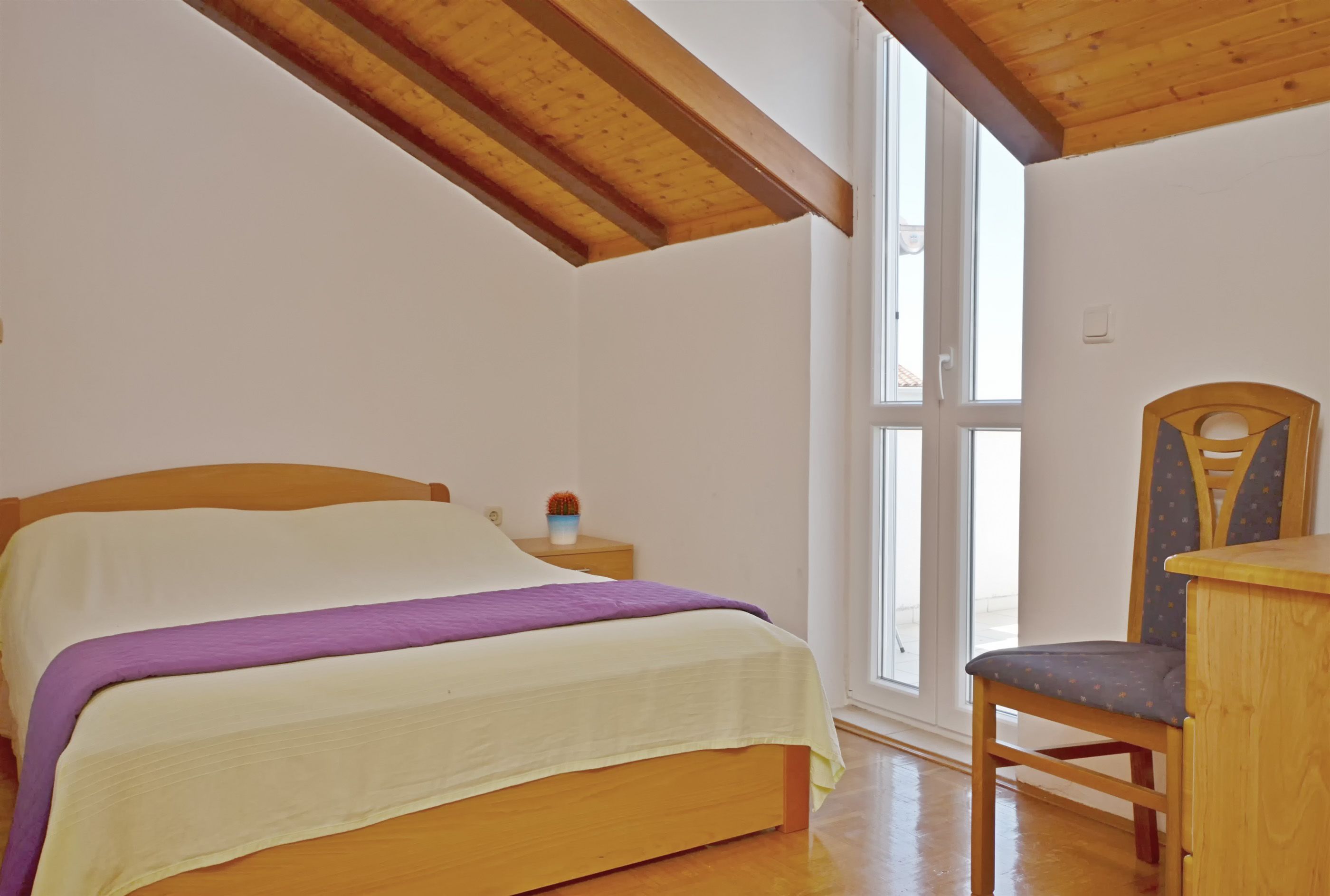 Apartments and Rooms Ive 20011-A1