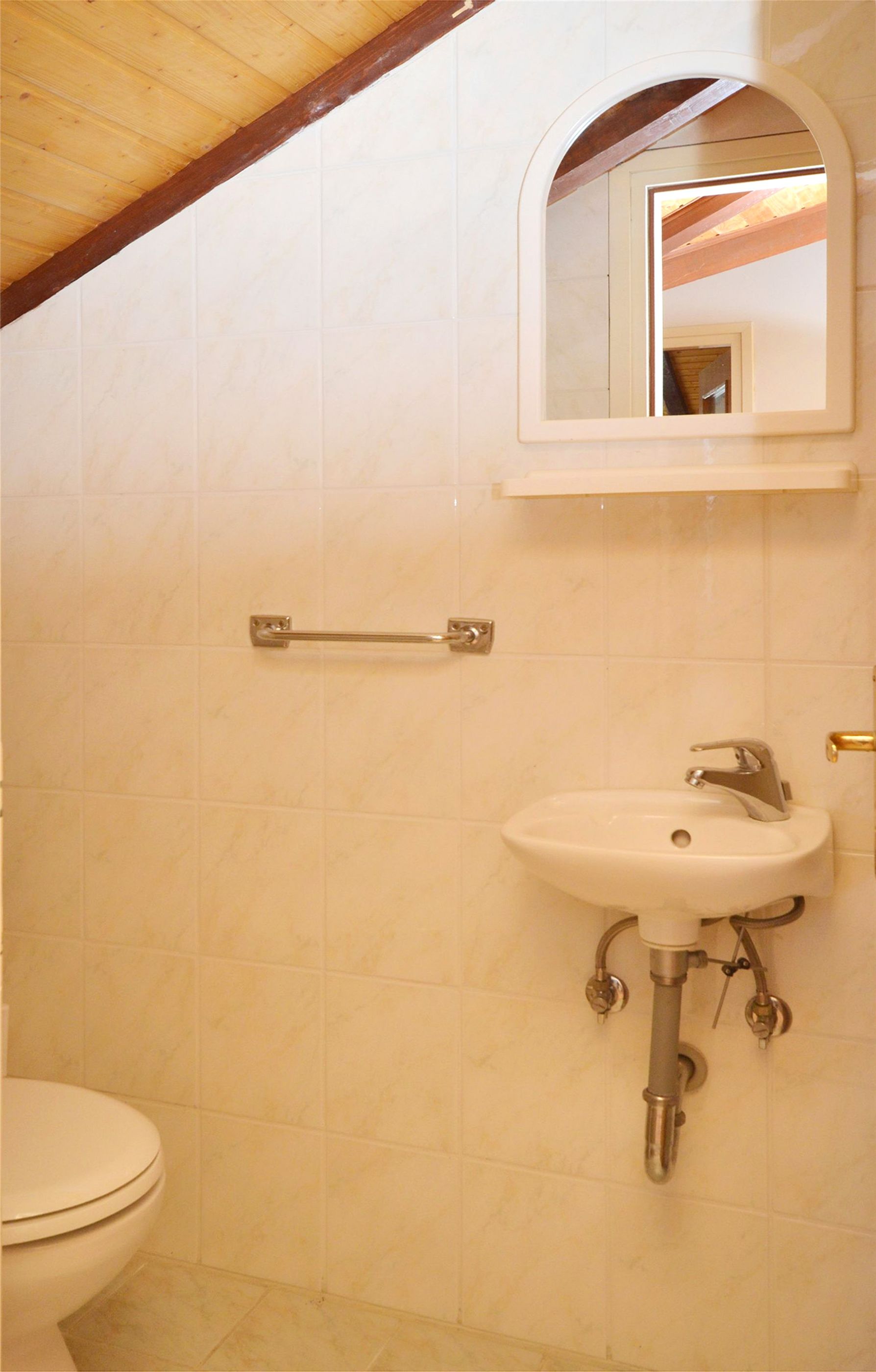 Apartments and Rooms Ive 20011-A1
