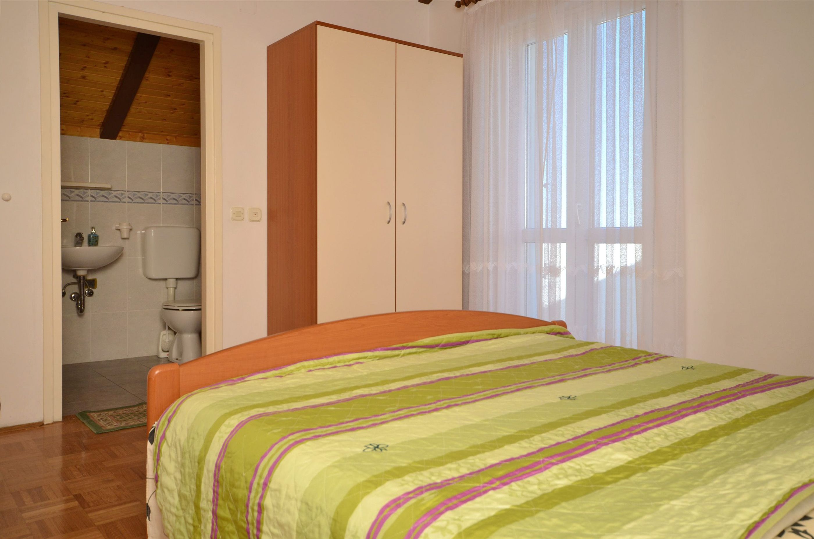 Apartments and Rooms Ive 20011-A1