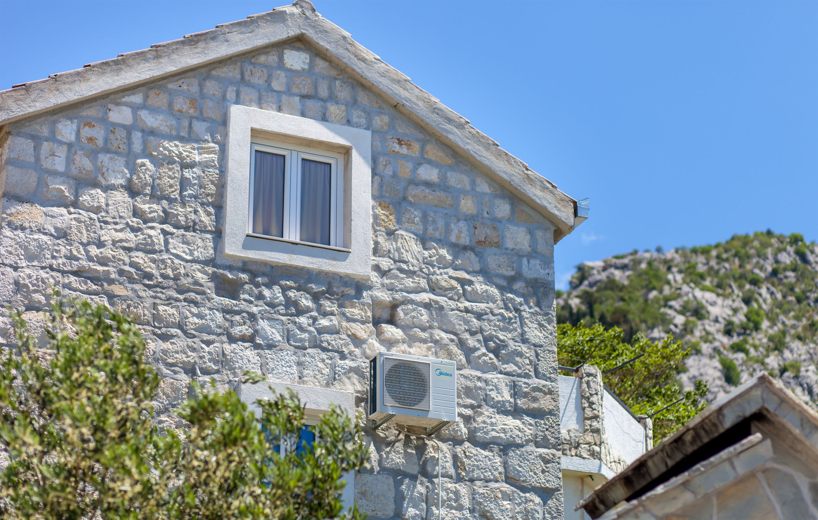 House Marta 48251-K1