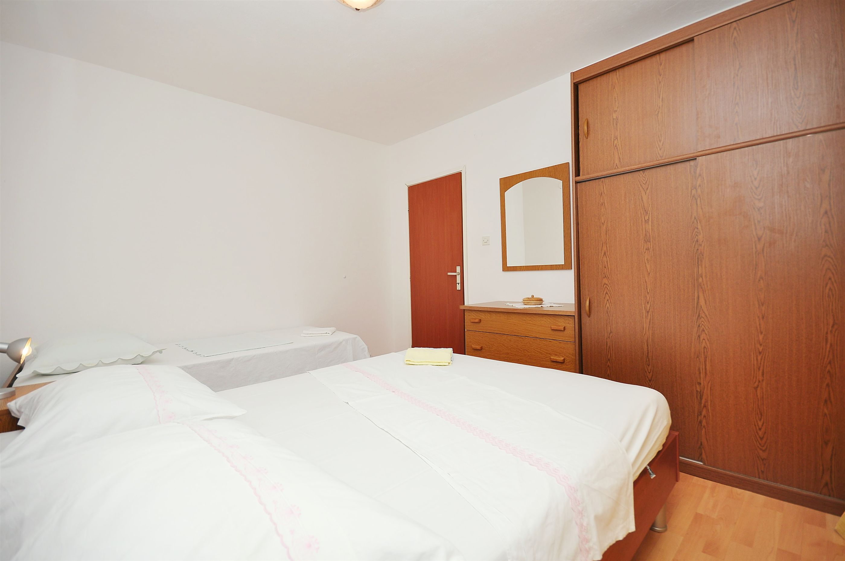 Apartments Franka 58391-A1