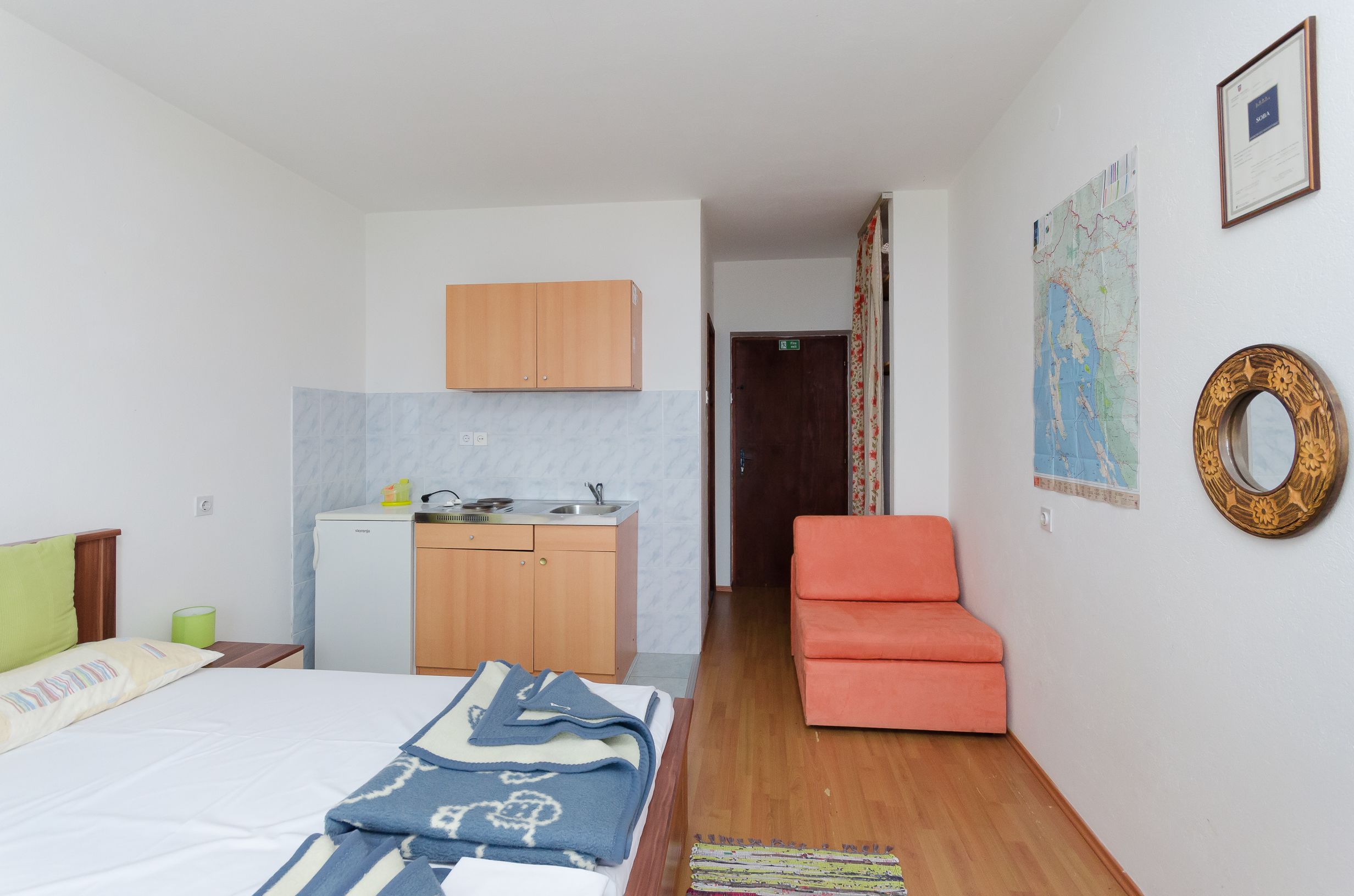 Apartments and Room Luka 86431-A2