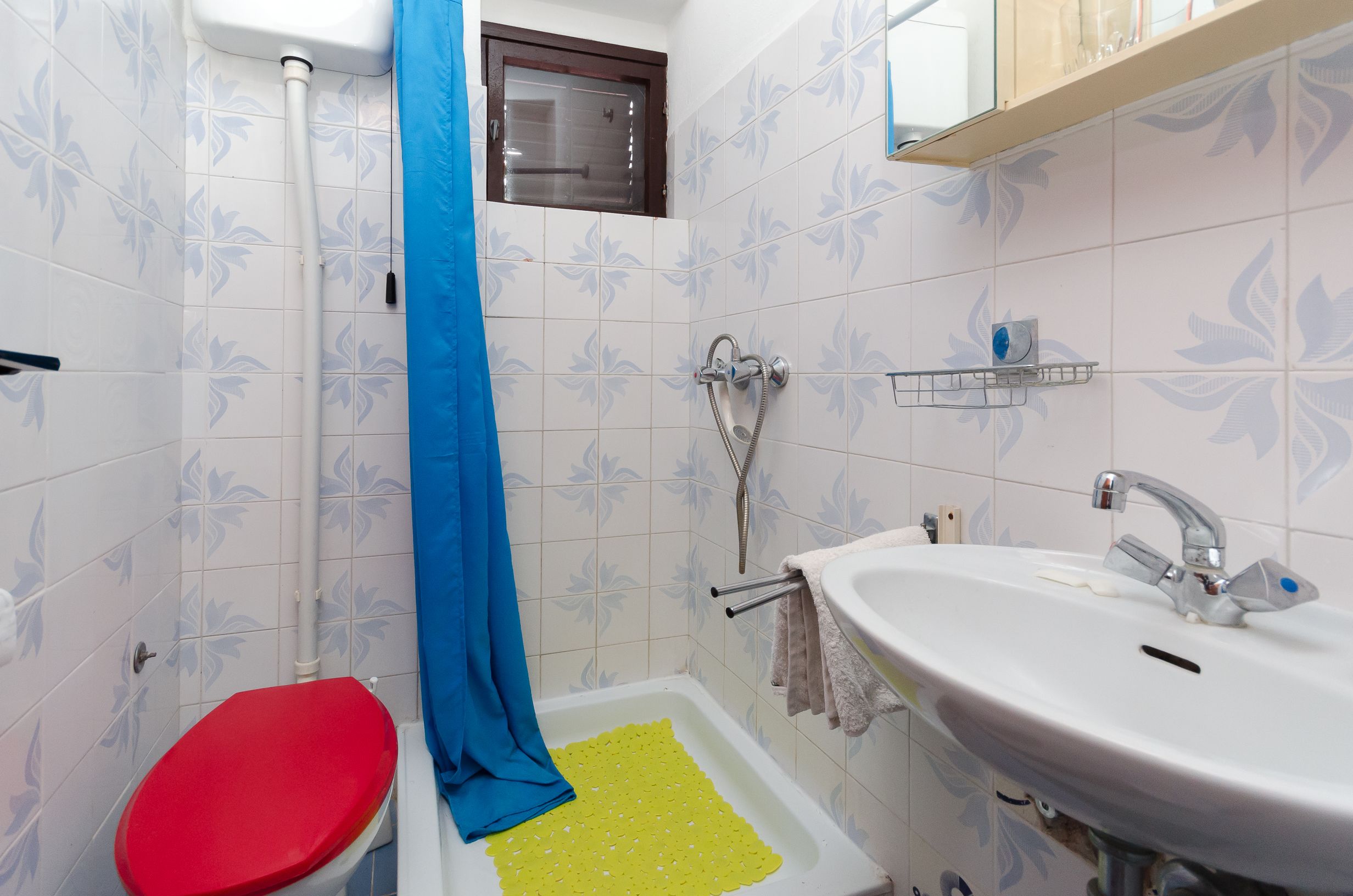 Apartments and Room Luka 86431-A3