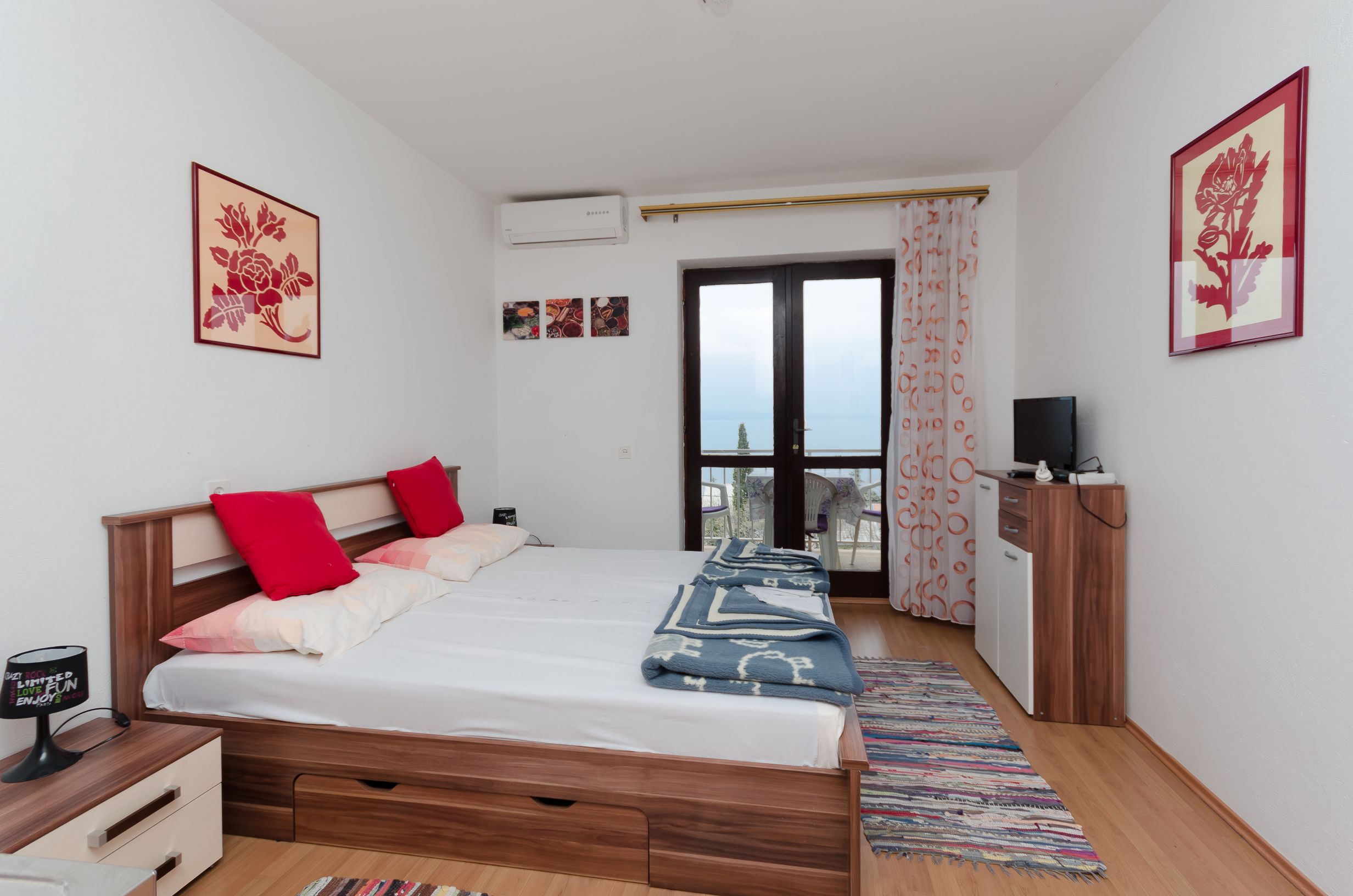 Apartments and Room Luka 86431-A3