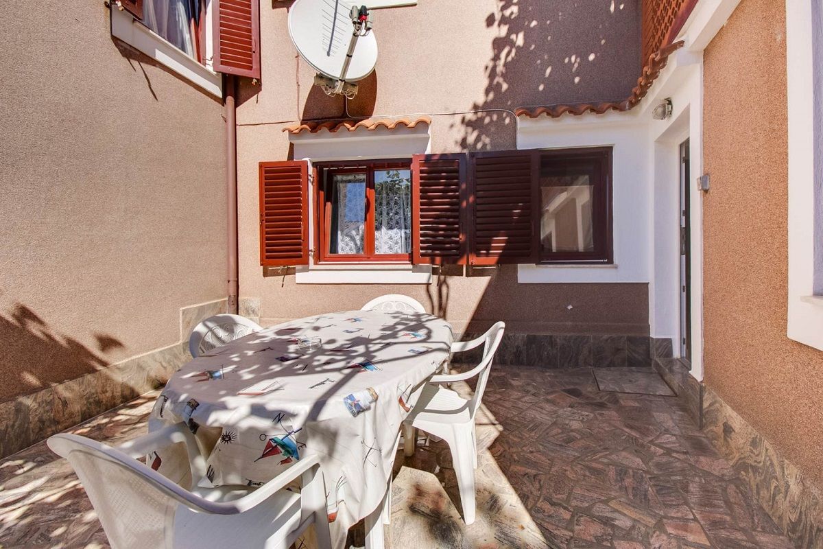Apartments MARIOLINA 17514-A1
