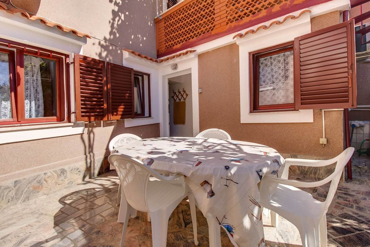 Apartments MARIOLINA 17514-A1