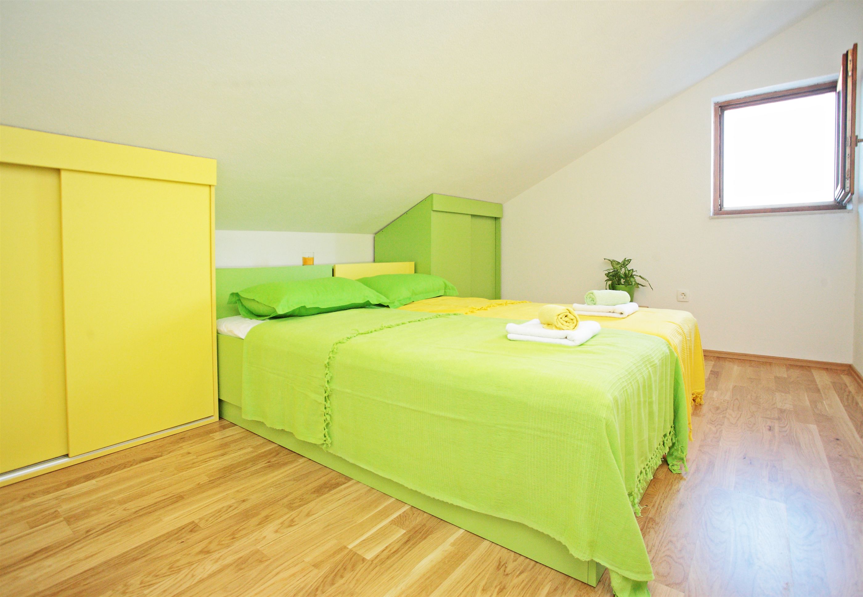 Apartment On the top 27161-A1