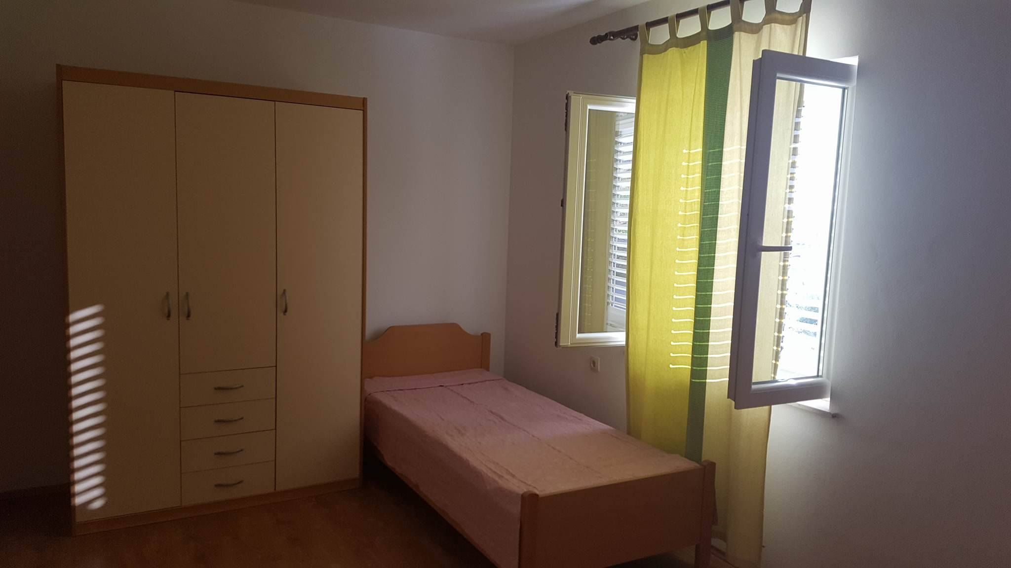 Apartments Luka 29381-A2