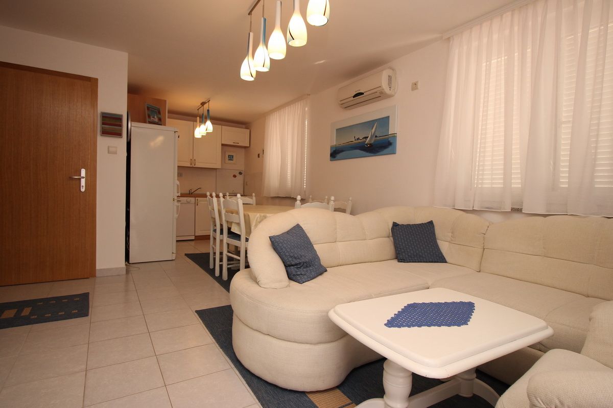 Apartment GROSIC B. (GORICA) 69027-A1