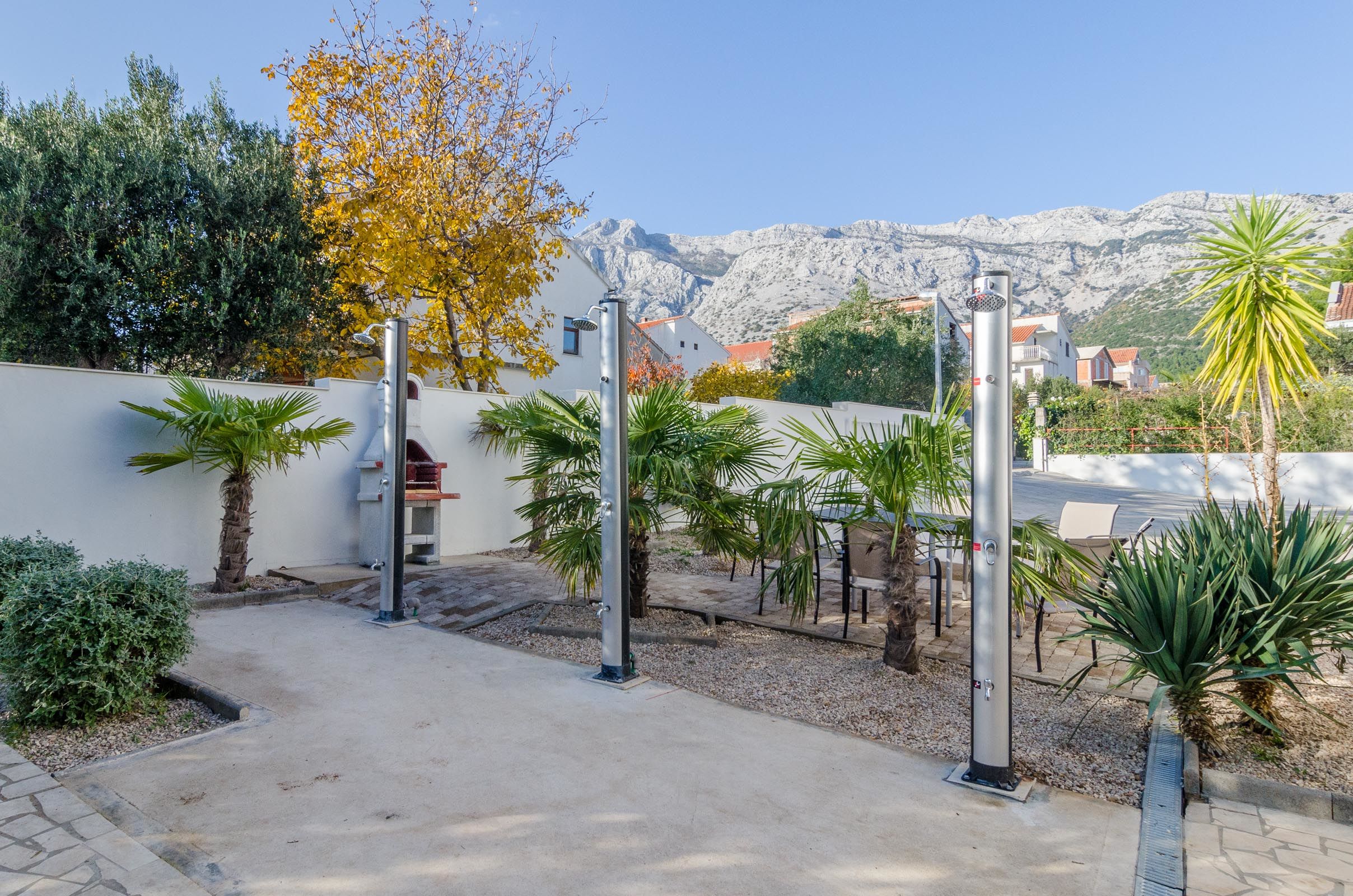 Apartments Villa Roza 17485-A1