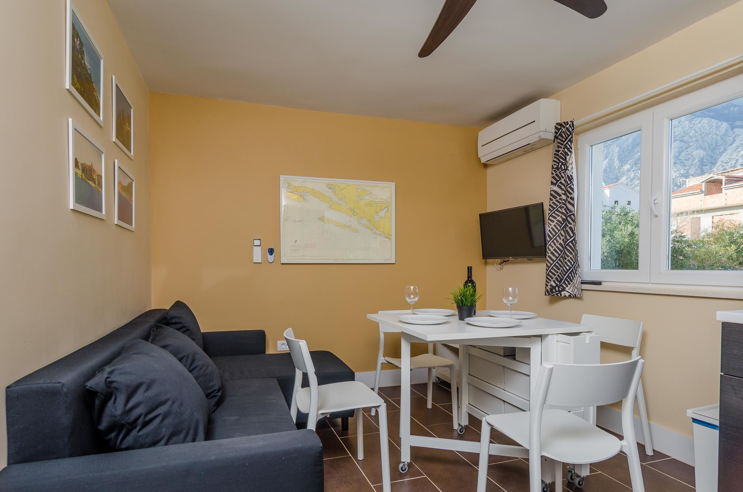 Apartments Villa Roza 17485-A2